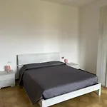 Lägenhet Casa Del Faggio Rosso